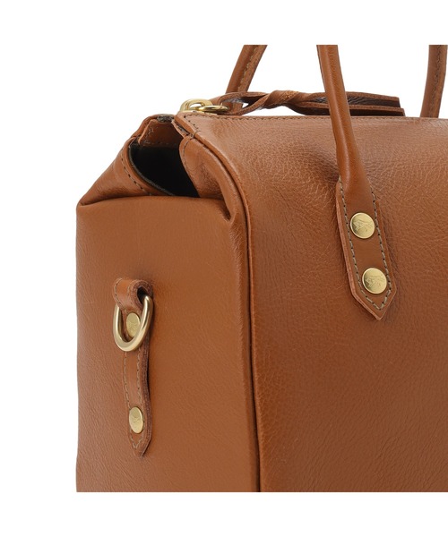 IL BISONTE(イルビゾンテ)の「IL BISONTE / ORIGINAL LEATHER / ボストンバッグ(ハンドバッグ・レディース・レッド/ダークブラウン/ブラック/グリーン/ライトブラウン・FREE)」の9枚目の写真