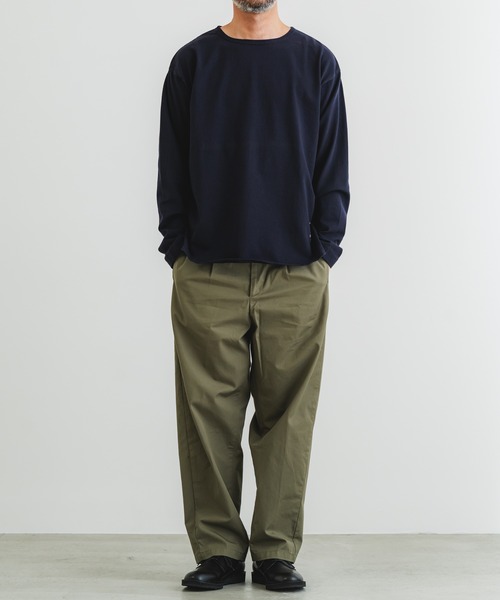 quadro(クオドロ)の「14/1エメラルド天竺ドロップショルダークルーネックプルオーバー(Tシャツ/カットソー・メンズ・ダークネイビー/グレー/オフホワイト・MEDIUM/LARGE)」の16枚目の写真