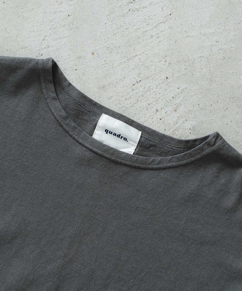 quadro(クオドロ)の「14/1エメラルド天竺ドロップショルダークルーネックプルオーバー(Tシャツ/カットソー・メンズ・ダークネイビー/グレー/オフホワイト・MEDIUM/LARGE)」の7枚目の写真