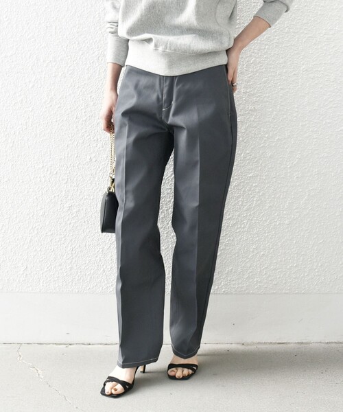 Dickies（ディッキーズ）の「【SHIPS any別注】Dickies:〈洗濯機可能〉ツイル チノ パンツ（チノパンツ・レディース・チャコールグレー/ベージュ・30/28）」の6枚目の写真