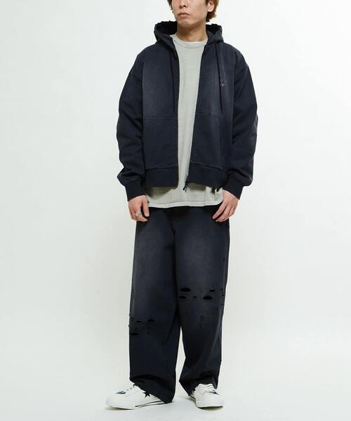 CONVERSE TOKYO(コンバーストウキョウ)の「PIGMENT DYE DISTRESSED ZIP-UP HOODIE(パーカー・レディース・ピンク/アイボリー/スミクロ・MEDIUM/SMALL)」の18枚目の写真