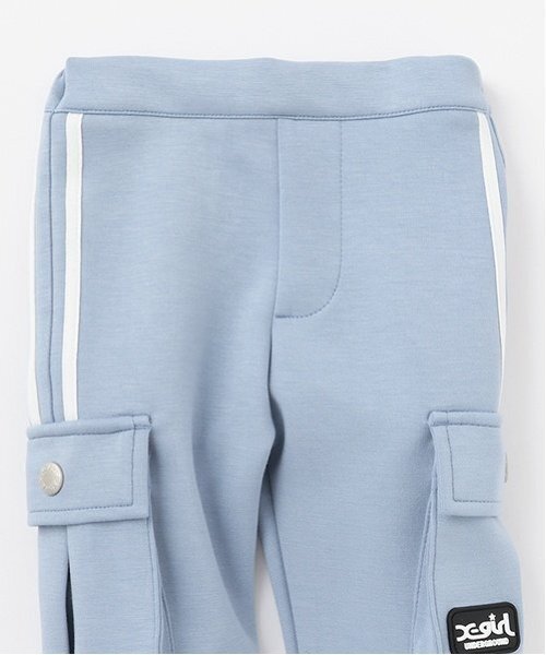 X-girl Stages(エックスガールステージス)の「サイドラインカーゴフレアパンツ(カーゴパンツ・キッズ・ブラック/ライトブルー・120cm/110cm/100cm/90cm/80cm/130cm/140cm)」の8枚目の写真