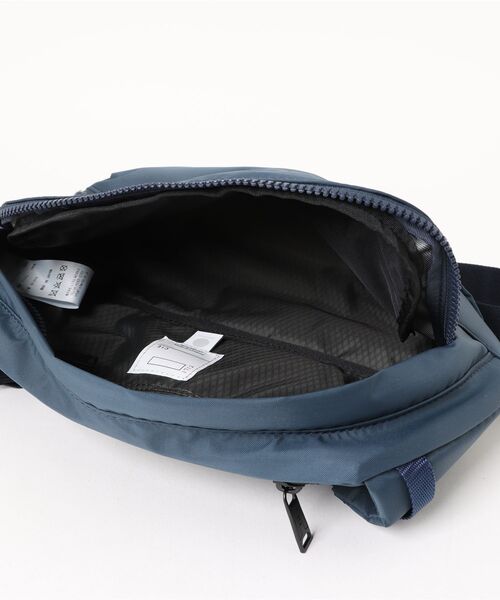 CIE(シー)の「【CIE】FLOW BODYBAG 022102(ボディバッグ/ウエストポーチ・レディース・ブラウン/グレイッシュブルー/ブラック・FREE)」の12枚目の写真