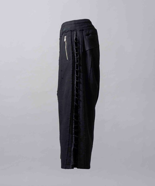 MAISON SPECIAL（メゾンスペシャル）の「《UNISEX》Side Lace-Up Sweat Alien Wide Pants/サイドレースアップスウェットワイドパンツ【MAISON SPECIAL/メゾンスペシャル】（デニムパンツ・メンズ・グレー/ブラック・0/1）」の13枚目の写真