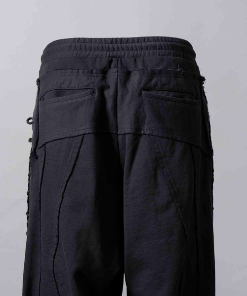 MAISON SPECIAL（メゾンスペシャル）の「《UNISEX》Side Lace-Up Sweat Alien Wide Pants/サイドレースアップスウェットワイドパンツ【MAISON SPECIAL/メゾンスペシャル】（デニムパンツ・メンズ・グレー/ブラック・0/1）」の18枚目の写真