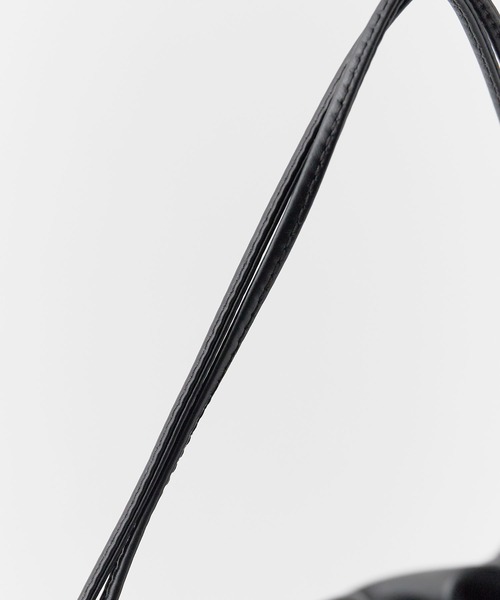 NOTHING WRITTEN(ナッシングリトゥン)の「NOTHING WRITTEN / ナッシングリトゥン NELLASTRAP LARGE BAG ストラップラージバッグ(ショルダーバッグ・レディース・ブラック/ブラウン・FREE)」の10枚目の写真