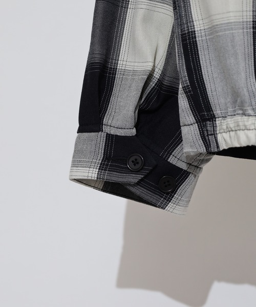 BIG MIKE(ビッグマイク)の「BIG MIKE レーヨン混 オンブレチェックブロックチェック スイングトップ ジップアップブルゾン(ブルゾン・メンズ・ホワイト×ブラック/ブラック系その他・L/M/XL)」の7枚目の写真