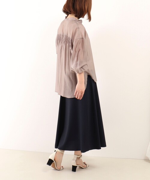 NOLLEY'S LIGHT（ノーリーズライト）の「ソフトローンバックシャーリングブラウス（シャツ/ブラウス・レディース・イエロー/カーキ/ブルー・38）」の17枚目の写真