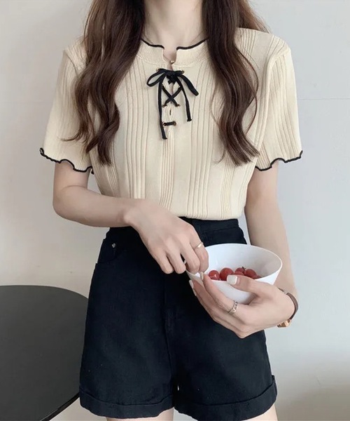 Lace Ladies（レースレディース）の「配色 メロウ レースアップ 半袖 トップス（Tシャツ/カットソー・レディース・アイボリー/ブラック/ネイビー/ホワイト・FREE）」の2枚目の写真