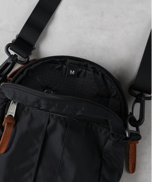 Right-on（ライトオン）の「【GREGORY】クイックポケットバッグ/2L（ショルダーバッグ・メンズ・ブラック・ONE SIZE）」の5枚目の写真