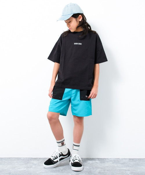 CONVERSE（コンバース）の「CONVERSE 別注スニーカーバックプリントTシャツ（Tシャツ/カットソー・キッズ・ブラック/オートミール/グリーン・130/140/150/160）」の5枚目の写真