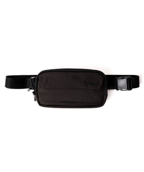 incase（インケース）の「【Incase/インケース】Crosstown Sling（ショルダーバッグ・メンズ・ブラック・FREE）」の8枚目の写真