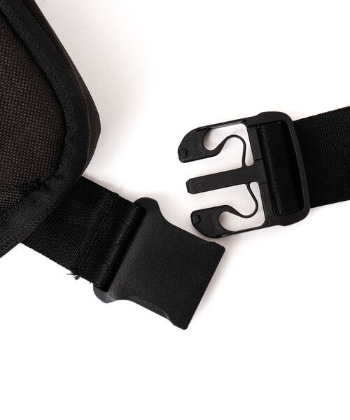 incase（インケース）の「【Incase/インケース】Crosstown Sling（ショルダーバッグ・メンズ・ブラック・FREE）」の12枚目の写真
