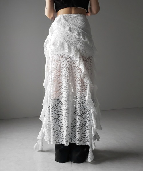 me+em select(ミームセレクト)の「※※【 2color /裏地付 】アシンメトリーフリルレーススリットロングスカート / asymmetry frill lace slit long skirt(スカート・レディース・ブラック/ホワイト・FREE)」の4枚目の写真