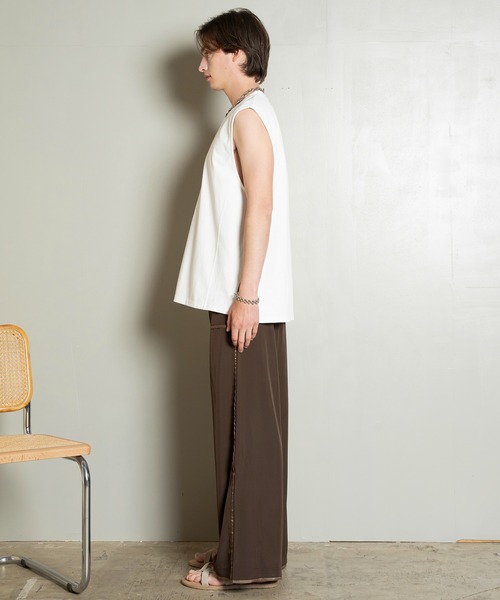 Forte(フォルテ)(フォルテ)の「Side Slit Zip No-sleeve T-shirts/ジップノースリーブTシャツ/洗える(Tシャツ/カットソー・メンズ・ホワイト/ブラック/カーキ・MEDIUM/LARGE)」の16枚目の写真