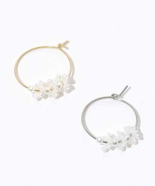 flower（フラワー）の「ライラックフープピアス（ピアス（片耳用）・レディース・ゴールド/シルバー・FREE）」の8枚目の写真