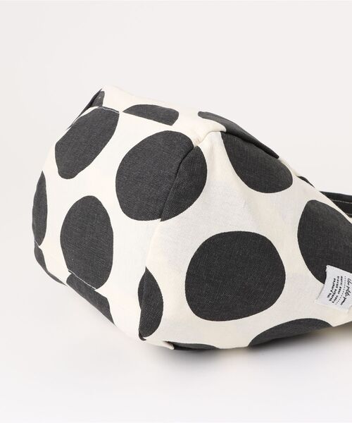 and it_（アンドイット）の「ドット＆チェック柄インドminiトート（トートバッグ・レディース・ブラック/グレイッシュベージュ/チャコール/ナチュラル・FREE）」の6枚目の写真