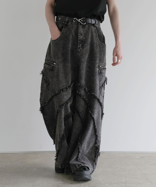 LILL(リル)の「ルーズシルエットウォッシュドフリンジジップデニム(デニムパンツ・メンズ・ブラック・S/M/L/XL)」の4枚目の写真
