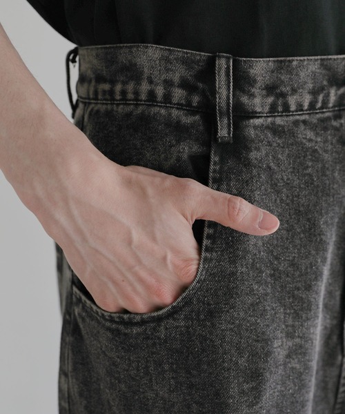LILL(リル)の「ルーズシルエットウォッシュドフリンジジップデニム(デニムパンツ・メンズ・ブラック・S/M/L/XL)」の19枚目の写真