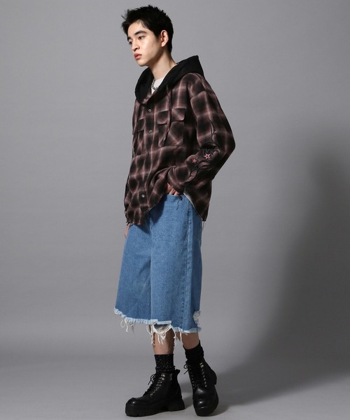 ajouter flow（アジューテフロー）の「【ajouter flow】damage denim half pants（デニムパンツ・メンズ・ブラック/ブルー・L/M）」の10枚目の写真