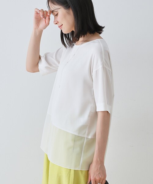 INDIVI(インディヴィ)の「【洗える】裾シアー半袖トップス(Tシャツ/カットソー・レディース・ブラック/サックスブルー/ホワイト/ライトグレー・05/13/15 /34/38)」の7枚目の写真
