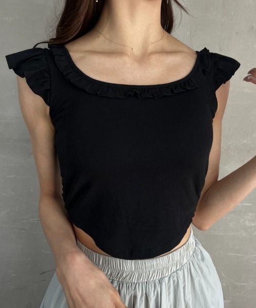 tolene(トレネ)の「カップ付き フリルスリーブ クロップドトップス(Tシャツ/カットソー・レディース・ブラック/ホワイト・FREE)」の14枚目の写真