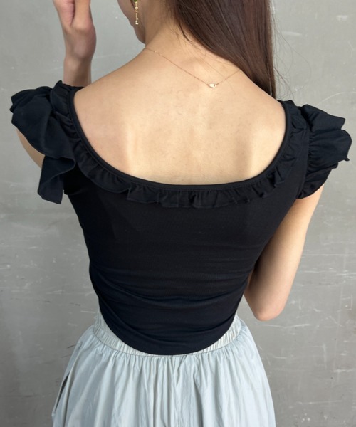 tolene(トレネ)の「カップ付き フリルスリーブ クロップドトップス(Tシャツ/カットソー・レディース・ブラック/ホワイト・FREE)」の17枚目の写真