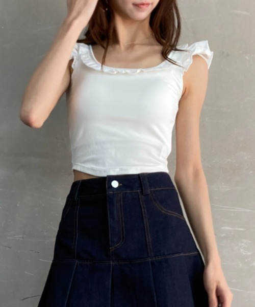 tolene(トレネ)の「カップ付き フリルスリーブ クロップドトップス(Tシャツ/カットソー・レディース・ブラック/ホワイト・FREE)」の9枚目の写真