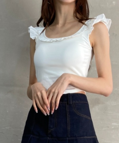 tolene(トレネ)の「カップ付き フリルスリーブ クロップドトップス(Tシャツ/カットソー・レディース・ブラック/ホワイト・FREE)」の11枚目の写真