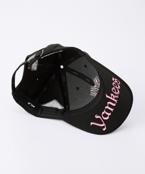 MLB Korea（エムエルビーコリア）の「MLB KOREA / エムエルビーコリア DIAMOND LOGO PATCH BALLCAP / ダイヤモンドロゴ刺繍 ベースボールキャップ（キャップ・レディース・ブラック×ホワイト/ブラック×ゴールド/ブラック×ピンク/ホワイト×ピンク・FREE）」の20枚目の写真
