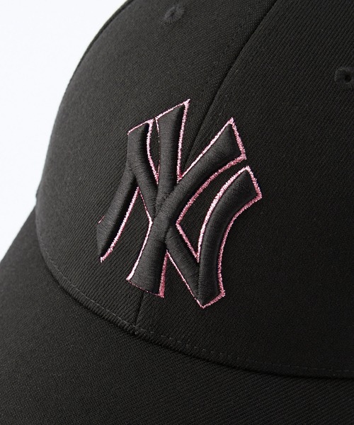 MLB Korea（エムエルビーコリア）の「MLB KOREA / エムエルビーコリア DIAMOND LOGO PATCH BALLCAP / ダイヤモンドロゴ刺繍 ベースボールキャップ（キャップ・レディース・ブラック×ホワイト/ブラック×ゴールド/ブラック×ピンク/ホワイト×ピンク・FREE）」の21枚目の写真