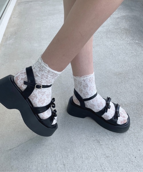 one way（ワンウェイ）の「リボンストラップサンダル（サンダル・レディース・アイボリー/ブラック・MEDIUM/LARGE/SMALL）」の10枚目の写真