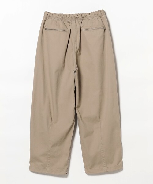 BEAMS(ビームス)の「ワイドストレート 2プリーツ バルーン チノパンツ(チノパンツ・メンズ・ブラック/ベージュ・S/M/L/XL)」の6枚目の写真