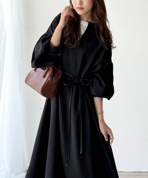 セール】ぽわんとあざとく。ウエストリボン使い配色ステッチキーネック