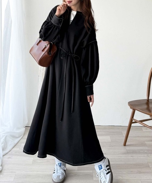 セール】ぽわんとあざとく。ウエストリボン使い配色ステッチキーネック