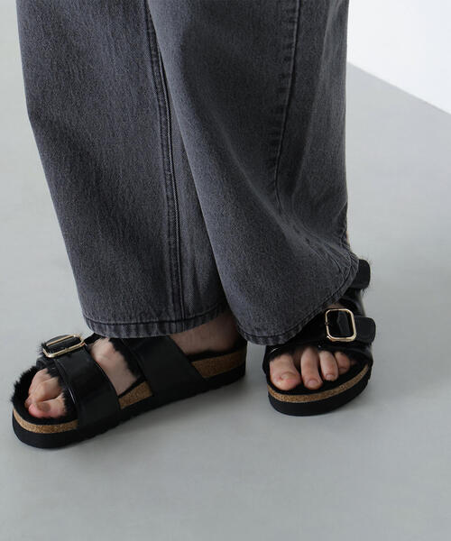 NATURAL BEAUTY BASIC(ナチュラルビューティーベーシック)の「ファーフットベッドサンダル(サンダル・レディース・ベージュ/ブラック・LARGE/MEDIUM)」の10枚目の写真