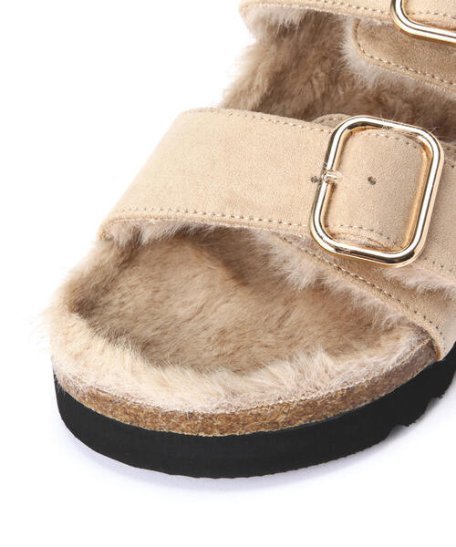 NATURAL BEAUTY BASIC(ナチュラルビューティーベーシック)の「ファーフットベッドサンダル(サンダル・レディース・ベージュ/ブラック・LARGE/MEDIUM)」の6枚目の写真