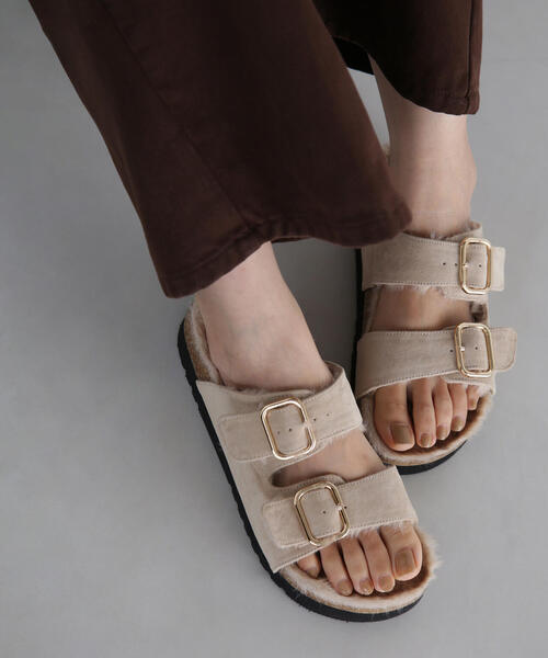 NATURAL BEAUTY BASIC(ナチュラルビューティーベーシック)の「ファーフットベッドサンダル(サンダル・レディース・ベージュ/ブラック・LARGE/MEDIUM)」の11枚目の写真