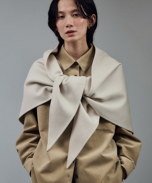 SALON adam et rope'（サロン アダム エ ロペ）の「シャルムリバーストール（ストール/ショール・レディース・チャコールグレー/オフホワイト/ベージュ系その他・FREE）」の2枚目の写真