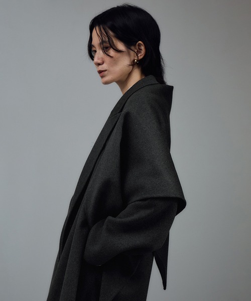 SALON adam et rope'（サロン アダム エ ロペ）の「シャルムリバーストール（ストール/ショール・レディース・チャコールグレー/オフホワイト/ベージュ系その他・FREE）」の4枚目の写真