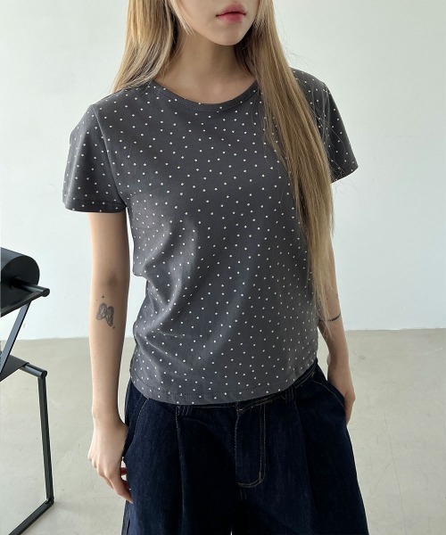 4INT.(フォイント)の「【Kitsch look】スター ドット 半袖 Tシャツ(Tシャツ/カットソー・レディース・ブラック/グレー/ホワイト/チャコール/ライトブルー・FREE)」の1枚目の写真