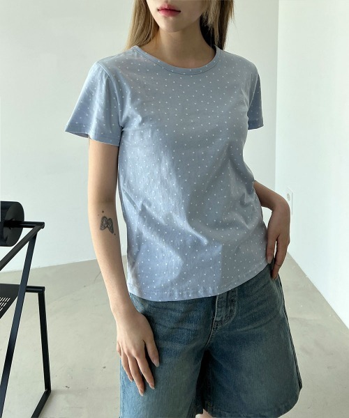 4INT.(フォイント)の「【Kitsch look】スター ドット 半袖 Tシャツ(Tシャツ/カットソー・レディース・ブラック/グレー/ホワイト/チャコール/ライトブルー・FREE)」の5枚目の写真