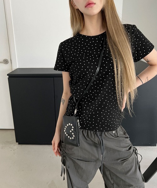 4INT.(フォイント)の「【Kitsch look】スター ドット 半袖 Tシャツ(Tシャツ/カットソー・レディース・ブラック/グレー/ホワイト/チャコール/ライトブルー・FREE)」の7枚目の写真