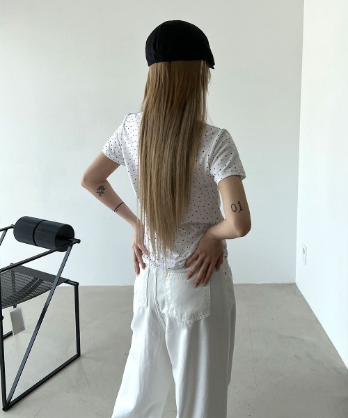 4INT.(フォイント)の「【Kitsch look】スター ドット 半袖 Tシャツ(Tシャツ/カットソー・レディース・ブラック/グレー/ホワイト/チャコール/ライトブルー・FREE)」の20枚目の写真