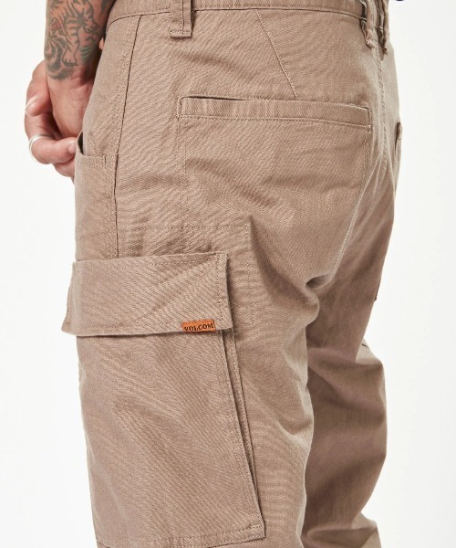 VOLCOM（ボルコム）の「【VOLCOM/ボルコム】Workwear Caliper Cuffed Pants /ワークジョガーパンツ（その他パンツ・メンズ・ブラック/ブラウン系その他・30inch/32inch/34inch/31inch）」の14枚目の写真