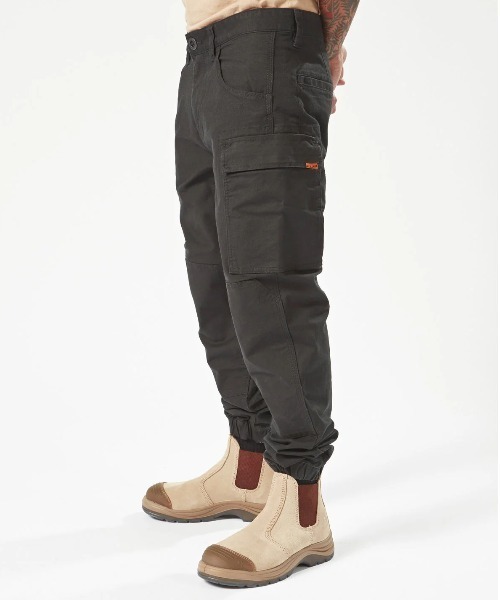 VOLCOM（ボルコム）の「【VOLCOM/ボルコム】Workwear Caliper Cuffed Pants /ワークジョガーパンツ（その他パンツ・メンズ・ブラック/ブラウン系その他・30inch/32inch/34inch/31inch）」の3枚目の写真