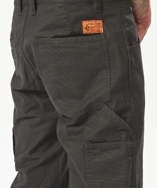 VOLCOM（ボルコム）の「【VOLCOM/ボルコム】Workwear Caliper Cuffed Pants /ワークジョガーパンツ（その他パンツ・メンズ・ブラック/ブラウン系その他・30inch/32inch/34inch/31inch）」の5枚目の写真