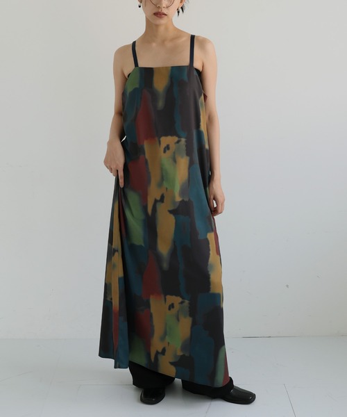 hellam（へラム）の「ニュアンスリバーシブルワンピース（ワンピース・レディース・ブラック/その他/ブラウン・FREE）」の4枚目の写真