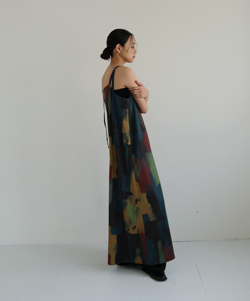 hellam（へラム）の「ニュアンスリバーシブルワンピース（ワンピース・レディース・ブラック/その他/ブラウン・FREE）」の5枚目の写真