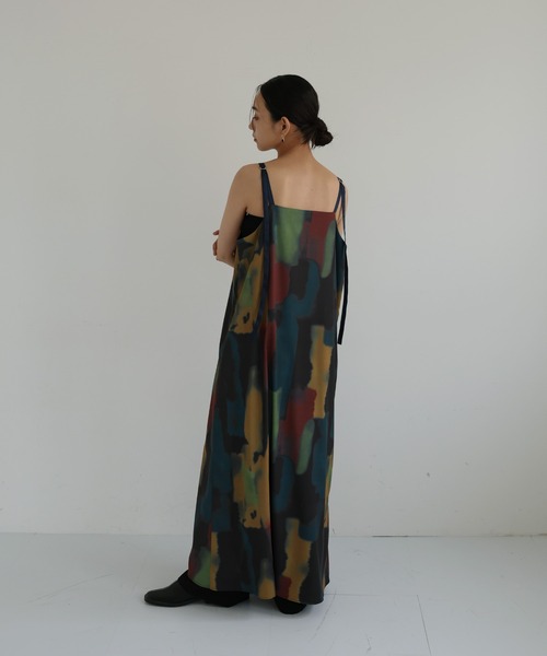 hellam（へラム）の「ニュアンスリバーシブルワンピース（ワンピース・レディース・ブラック/その他/ブラウン・FREE）」の7枚目の写真